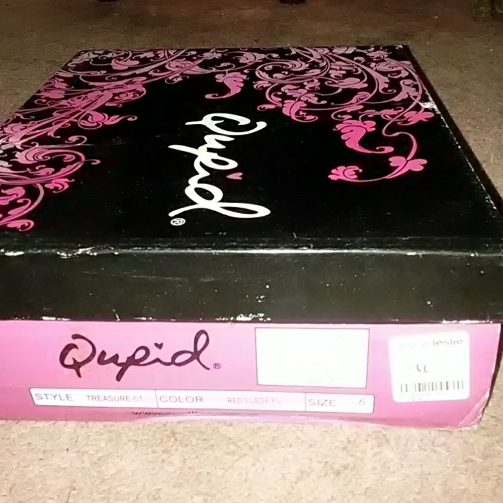 Heels - Picture 3 of 5